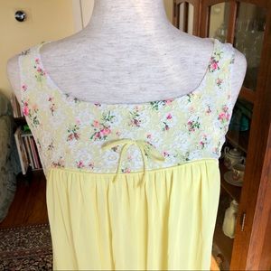 Yellow Vintage Night Gown Nightie M